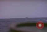 Standbild USS Cod (SS-224) Rettung der Besatzung des niederländischen U-Boot O-19 Spratly Inseln, 1945, aus Sekunde 19 historischem Filmmaterial Videoclip 65675076083