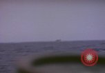 Standbild USS Cod (SS-224) Rettung der Besatzung des niederländischen U-Boot O-19 Spratly Inseln, 1945, aus Sekunde 20 historischem Filmmaterial Videoclip 65675076083