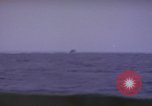Standbild USS Cod (SS-224) Rettung der Besatzung des niederländischen U-Boot O-19 Spratly Inseln, 1945, aus Sekunde 39 historischem Filmmaterial Videoclip 65675076083