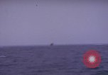 Standbild USS Cod (SS-224) Rettung der Besatzung des niederländischen U-Boot O-19 Spratly Inseln, 1945, aus Sekunde 50 historischem Filmmaterial Videoclip 65675076083
