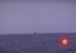 Standbild USS Cod (SS-224) Rettung der Besatzung des niederländischen U-Boot O-19 Spratly Inseln, 1945, aus Sekunde 51 historischem Filmmaterial Videoclip 65675076083
