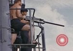 Standbild USS Cod Brände Waffen zu versenken niederländischen U-Boot O-19 Spratly Inseln, 1945, aus Sekunde 5 historischem Filmmaterial Videoclip 65675076088
