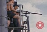 Standbild USS Cod Brände Waffen zu versenken niederländischen U-Boot O-19 Spratly Inseln, 1945, aus Sekunde 6 historischem Filmmaterial Videoclip 65675076088