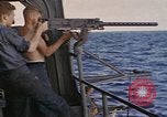 Standbild USS Cod Brände Waffen zu versenken niederländischen U-Boot O-19 Spratly Inseln, 1945, aus Sekunde 13 historischem Filmmaterial Videoclip 65675076088