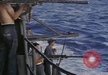 Standbild USS Cod Brände Waffen zu versenken niederländischen U-Boot O-19 Spratly Inseln, 1945, aus Sekunde 22 historischem Filmmaterial Videoclip 65675076088