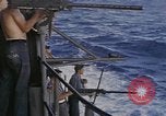 Standbild USS Cod Brände Waffen zu versenken niederländischen U-Boot O-19 Spratly Inseln, 1945, aus Sekunde 23 historischem Filmmaterial Videoclip 65675076088