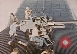 Standbild USS Cod Brände Waffen zu versenken niederländischen U-Boot O-19 Spratly Inseln, 1945, aus Sekunde 47 historischem Filmmaterial Videoclip 65675076088