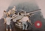 Standbild USS Cod Brände Waffen zu versenken niederländischen U-Boot O-19 Spratly Inseln, 1945, aus Sekunde 52 historischem Filmmaterial Videoclip 65675076088