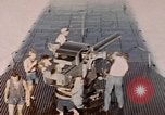 Standbild USS Cod Brände Waffen zu versenken niederländischen U-Boot O-19 Spratly Inseln, 1945, aus Sekunde 55 historischem Filmmaterial Videoclip 65675076088