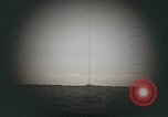 Standbild Periskop Ansicht von US Submarine Pazifik, 1944, aus Sekunde 13 historischem Filmmaterial Videoclip 65675076126