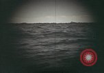 Standbild Periskop Ansicht von US Submarine Pazifik, 1944, aus Sekunde 18 historischem Filmmaterial Videoclip 65675076126