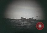 Standbild Periskop Ansicht von US Submarine Pazifik, 1944, aus Sekunde 20 historischem Filmmaterial Videoclip 65675076126