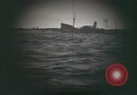 Standbild Periskop Ansicht von US Submarine Pazifik, 1944, aus Sekunde 33 historischem Filmmaterial Videoclip 65675076126
