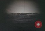 Standbild Periskop Ansicht von US Submarine Pazifik, 1944, aus Sekunde 44 historischem Filmmaterial Videoclip 65675076126