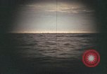 Standbild Periskop Ansicht von US Submarine Pazifik, 1944, aus Sekunde 59 historischem Filmmaterial Videoclip 65675076126