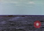 Standbild japanischen U-Boot zerstört nach Ende der Zweiten Weltkrieg Pazifik, 1946, aus Sekunde 4 historischem Filmmaterial Videoclip 65675076132