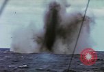 Standbild japanischen U-Boot zerstört nach Ende der Zweiten Weltkrieg Pazifik, 1946, aus Sekunde 22 historischem Filmmaterial Videoclip 65675076132