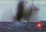 Standbild japanischen U-Boot zerstört nach Ende der Zweiten Weltkrieg Pazifik, 1946, aus Sekunde 23 historischem Filmmaterial Videoclip 65675076132