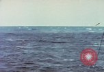 Standbild japanischen U-Boot zerstört nach Ende der Zweiten Weltkrieg Pazifik, 1946, aus Sekunde 37 historischem Filmmaterial Videoclip 65675076132