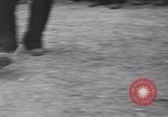 Standbild frog Jumping Wettbewerb Angels Camp California USA, 1939, aus Sekunde 23 historischem Filmmaterial Videoclip 65675076143