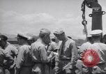 Standbild USS Argonaut- SS-166 Pearl Harbor Hawaii USA, 1942, aus Sekunde 27 historischem Filmmaterial Videoclip 65675076168