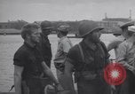 Standbild USS Argonaut- SS-166 Pearl Harbor Hawaii USA, 1942, aus Sekunde 38 historischem Filmmaterial Videoclip 65675076168