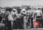 Standbild USS Argonaut- SS-166 Pearl Harbor Hawaii USA, 1942, aus Sekunde 46 historischem Filmmaterial Videoclip 65675076168
