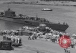 Standbild USS Nautilus Pearl Harbor Hawaii USA, 1942, aus Sekunde 5 historischem Filmmaterial Videoclip 65675076170