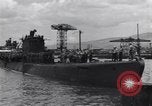 Immagine di USS Nautilus SS-168 a Pearl Harbor Pearl Harbor Hawaii USA, 1942, secondo 32 filmato di repertorio 65675076182