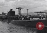 Immagine di USS Nautilus SS-168 a Pearl Harbor Pearl Harbor Hawaii USA, 1942, secondo 36 filmato di repertorio 65675076182