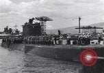 Immagine di USS Nautilus SS-168 a Pearl Harbor Pearl Harbor Hawaii USA, 1942, secondo 45 filmato di repertorio 65675076182