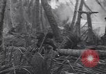 Standbild 27Infanterie Division auf Makin Island Zweiten Weltkrieg Makin Island Inseln Butaritari, 1943, aus Sekunde 30 historischem Filmmaterial Videoclip 65675076188