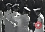 Image médailles décernées Pearl Harbor Hawaii USA, 1943, de la seconde 20 séquences d'archives historiques vidéo 65675076194