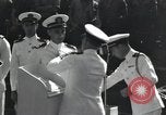 Image médailles décernées Pearl Harbor Hawaii USA, 1943, de la seconde 23 séquences d'archives historiques vidéo 65675076194
