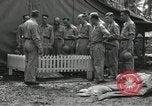 Standbild American Kapläne Salomonen Melanesien, 1943, aus Sekunde 9 historischem Filmmaterial Videoclip 65675076203
