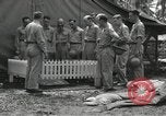 Standbild American Kapläne Salomonen Melanesien, 1943, aus Sekunde 13 historischem Filmmaterial Videoclip 65675076203