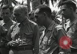 Standbild American Kapläne Salomonen Melanesien, 1943, aus Sekunde 24 historischem Filmmaterial Videoclip 65675076203