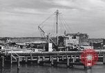 Immagine di Siluro al dock Montauk New York USA, 1944, secondo 10 filmato di repertorio 65675076211