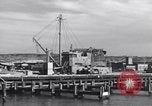 Immagine di Siluro al dock Montauk New York USA, 1944, secondo 20 filmato di repertorio 65675076211