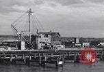 Immagine di Siluro al dock Montauk New York USA, 1944, secondo 35 filmato di repertorio 65675076211