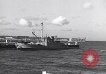 Immagine di Siluro al dock Montauk New York USA, 1944, secondo 43 filmato di repertorio 65675076211