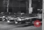 Immagine di Siluro shop Montauk New York USA, 1944, secondo 1 filmato di repertorio 65675076214