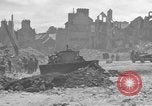 Image des ingénieurs américains Valognes France, 1944, de la seconde 8 séquences d'archives historiques vidéo 65675076255