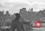 Image des ingénieurs américains Valognes France, 1944, de la seconde 12 séquences d'archives historiques vidéo 65675076255