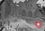 Image des ingénieurs américains Valognes France, 1944, de la seconde 46 séquences d'archives historiques vidéo 65675076255