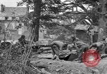 Image des ingénieurs américains Valognes France, 1944, de la seconde 53 séquences d'archives historiques vidéo 65675076255