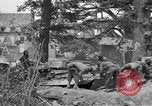 Image des ingénieurs américains Valognes France, 1944, de la seconde 55 séquences d'archives historiques vidéo 65675076255