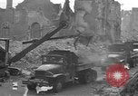 Image des ingénieurs américains Valognes France, 1944, de la seconde 17 séquences d'archives historiques vidéo 65675076257