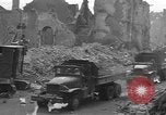 Image des ingénieurs américains Valognes France, 1944, de la seconde 20 séquences d'archives historiques vidéo 65675076257