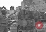 Image des ingénieurs américains Valognes France, 1944, de la seconde 11 séquences d'archives historiques vidéo 65675076258